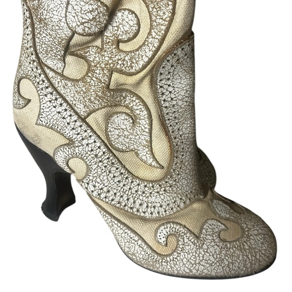 Anna Sui iconic Boots Leather Ecru Floral Western Boots  Sz 36 Olympus Fashion - Picture 6 of 11